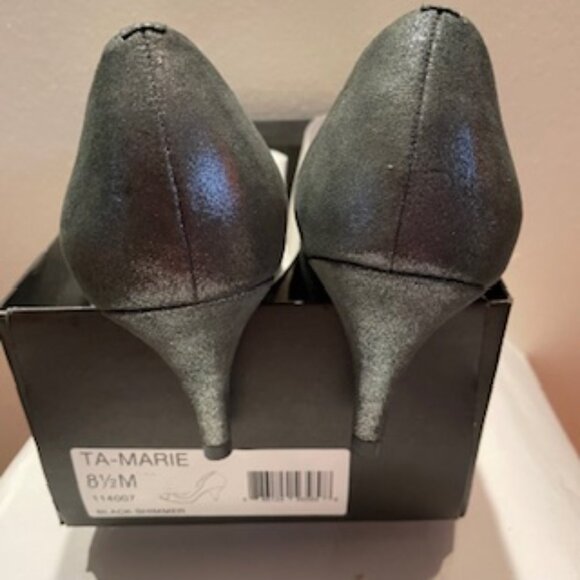 Tahari Marie Leather Pumps Gray Shimmer Peep Toe 2.5” Heel Size 8.5 M - Picture 11 of 11